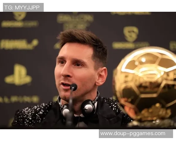 梅西：咱们是冠军! 感谢阿尔巴和布斯克茨在这段冒险中陪同我